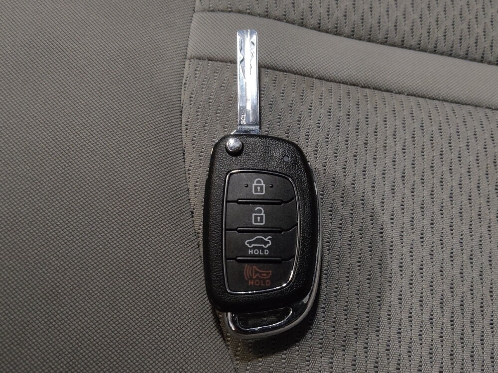 2018 Hyundai Sonata in Salem, VA 24153 - 18109767 32