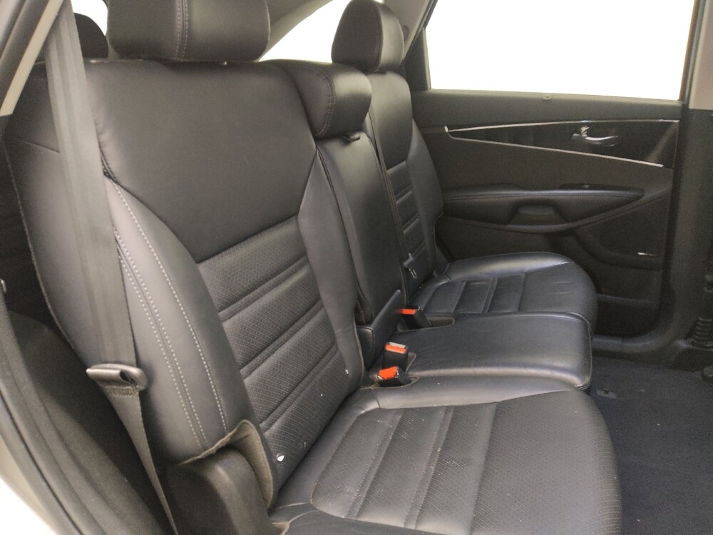 2019 Kia Sorento in Raleigh, NC 27604 - 18109774 19