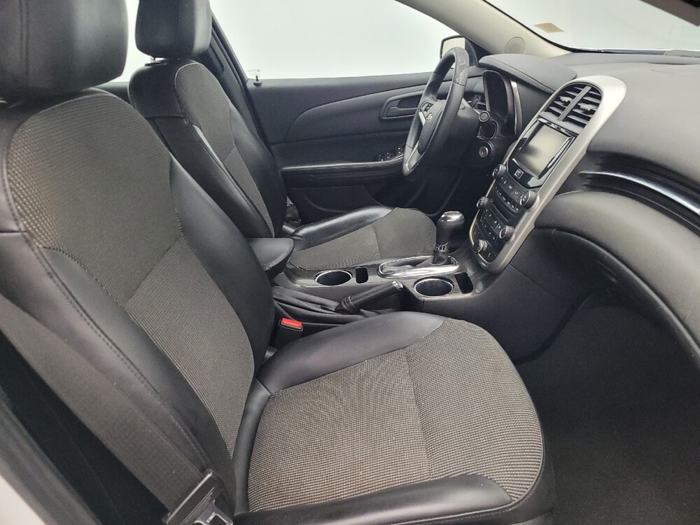 2016 Chevrolet Malibu in Lauderdale Lakes, FL 33313 - 18109781 21