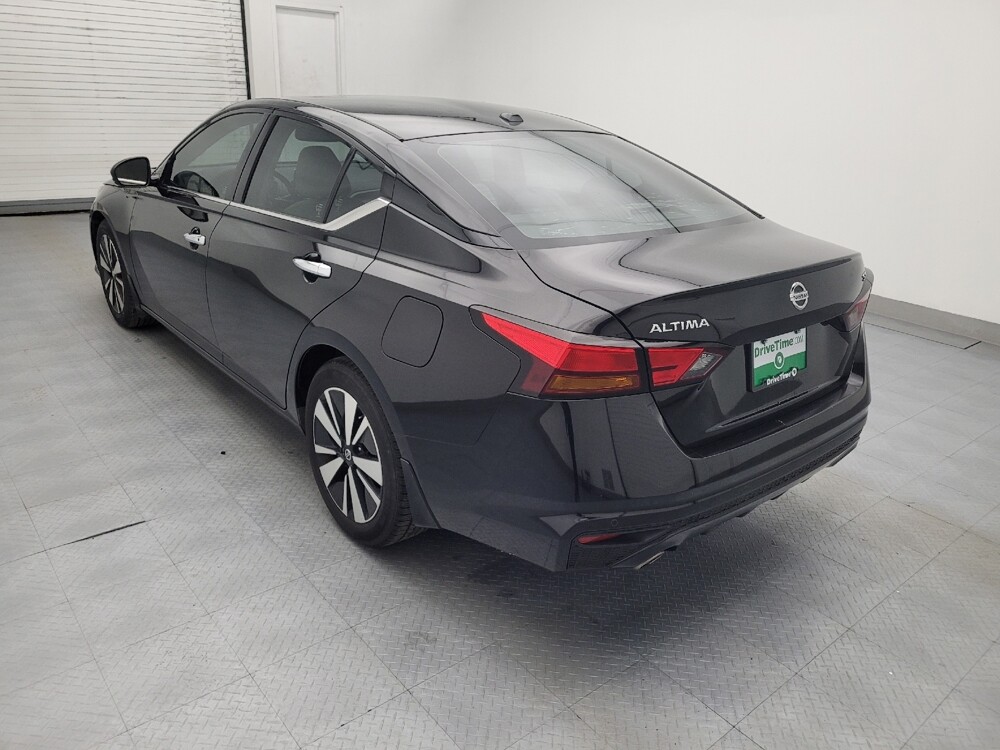 2019 Nissan Altima in Greenville, SC 29607 - 18109796 5