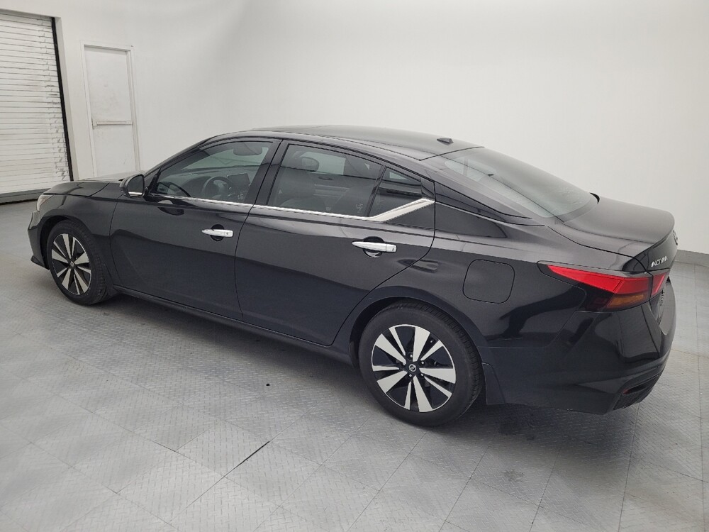 2019 Nissan Altima in Greenville, SC 29607 - 18109796 3