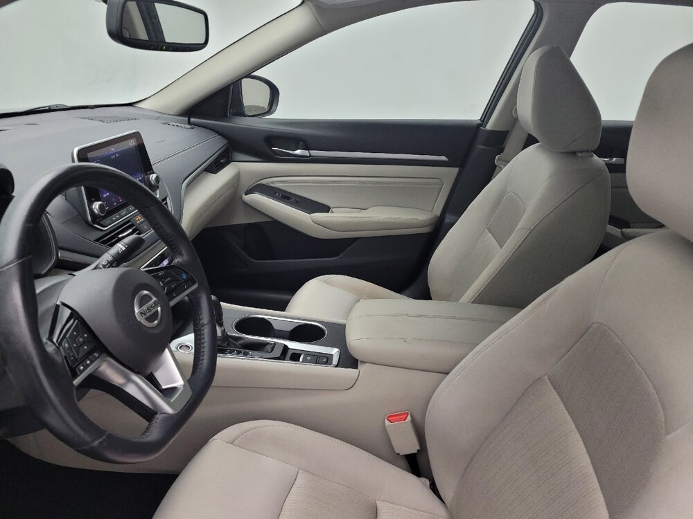 2019 Nissan Altima in Greenville, SC 29607 - 18109796 17