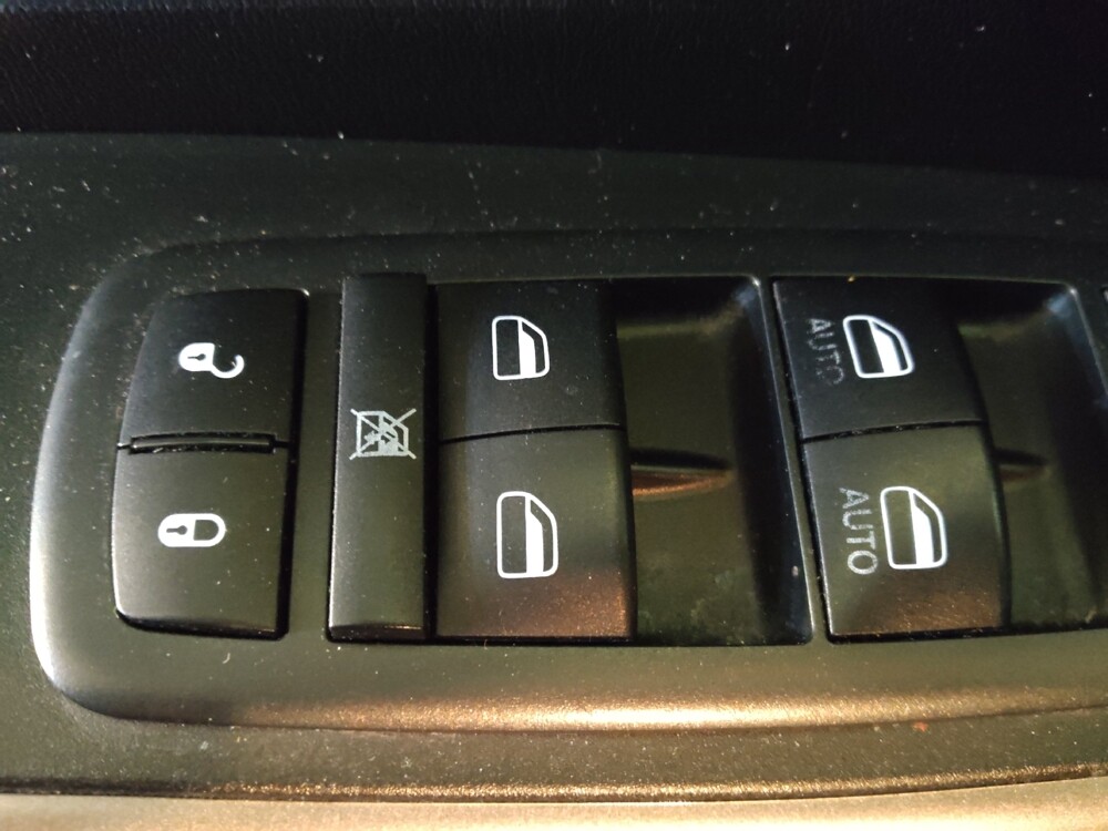 2019 Jeep Cherokee in Charlotte, NC 28273 - 18109800 27