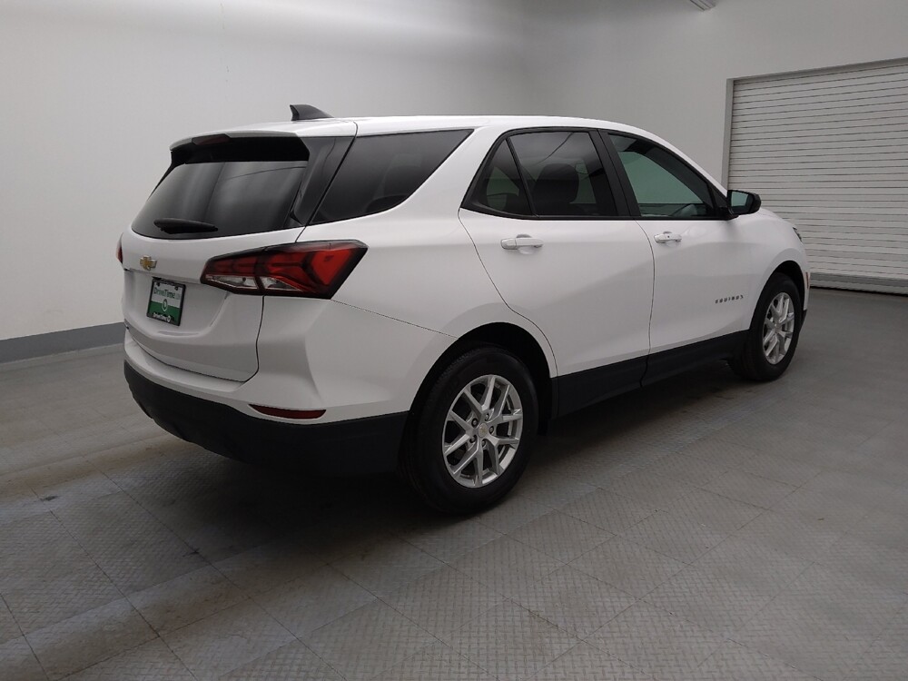 2024 Chevrolet Equinox in Lakewood, CO 80215 - 18109809 10