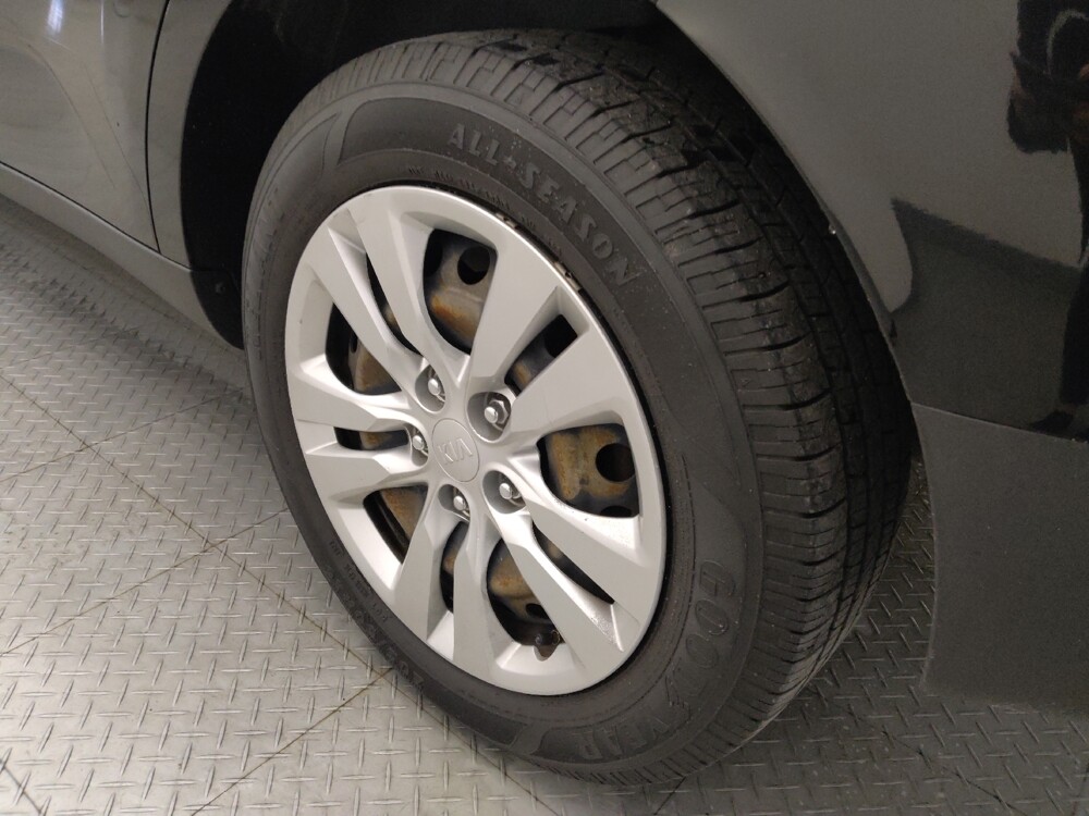 2020 Kia Soul in Houston, TX 77034 - 18109821 31