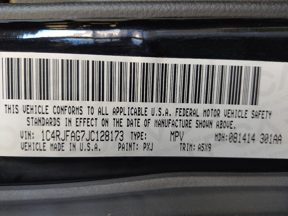 2018 Jeep Grand Cherokee in Live Oak, TX 78233 - 18109830 33