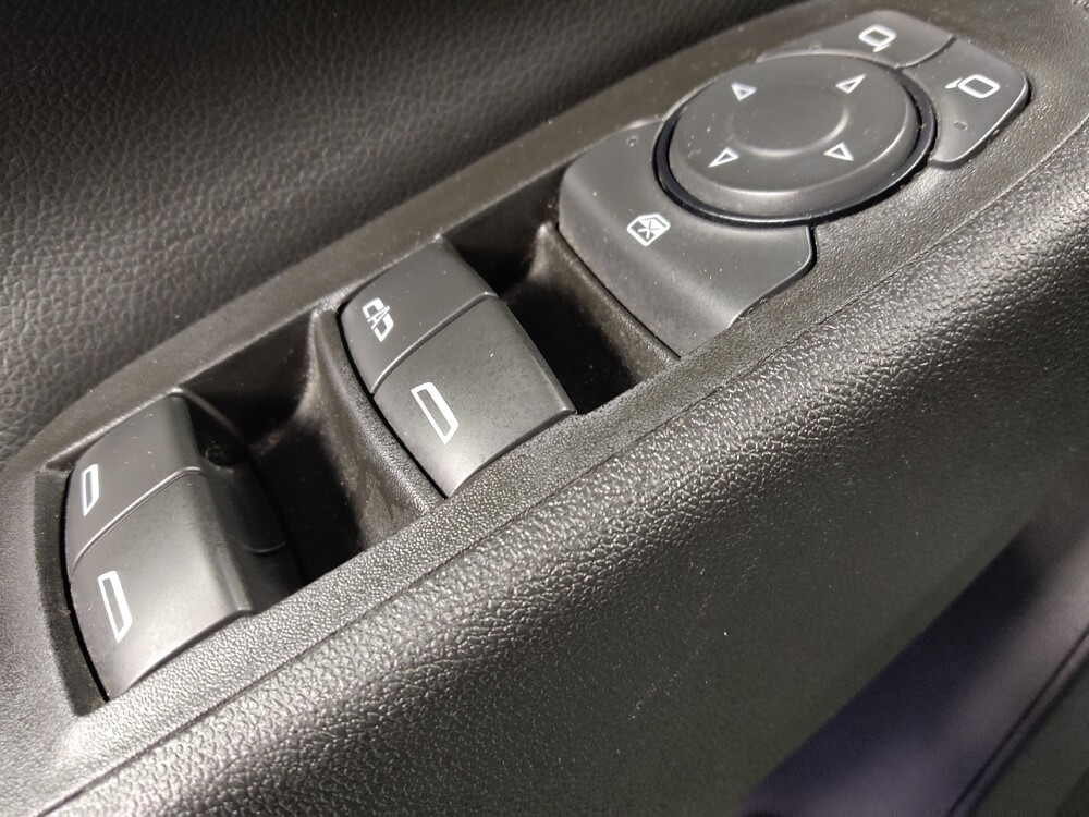 2020 Chevrolet Equinox in Metairie, LA 70006 - 18109831 27