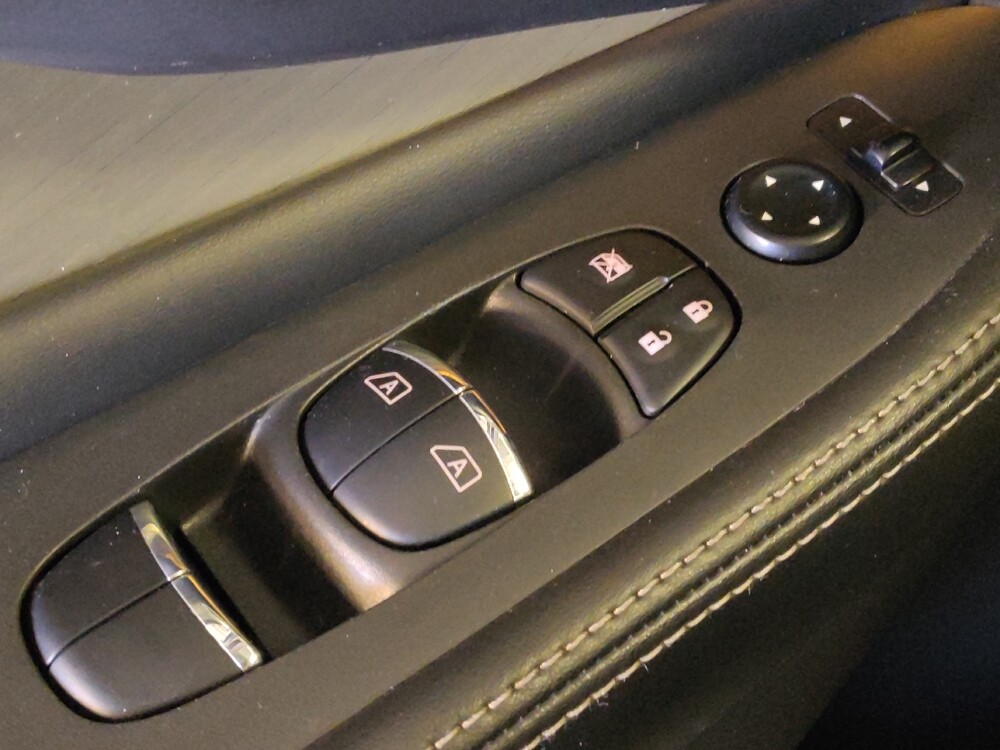 2017 Nissan Murano in Round Rock, TX 78664 - 18109841 27