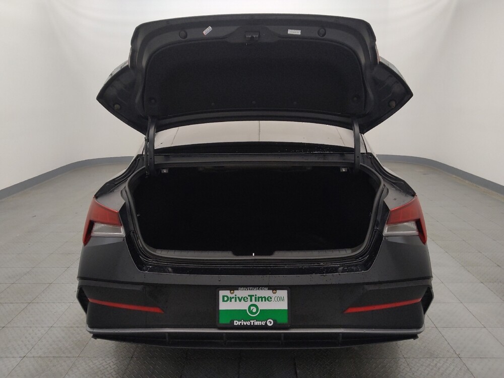 2025 Hyundai Elantra in Houston, TX 77074 - 18109843 29