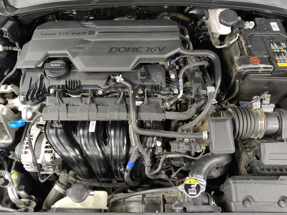 2025 Hyundai Elantra in Houston, TX 77074 - 18109843 30