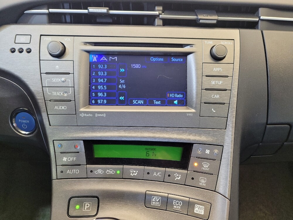 2015 Toyota Prius in Miamisburg, OH 45342 - 18109849 25