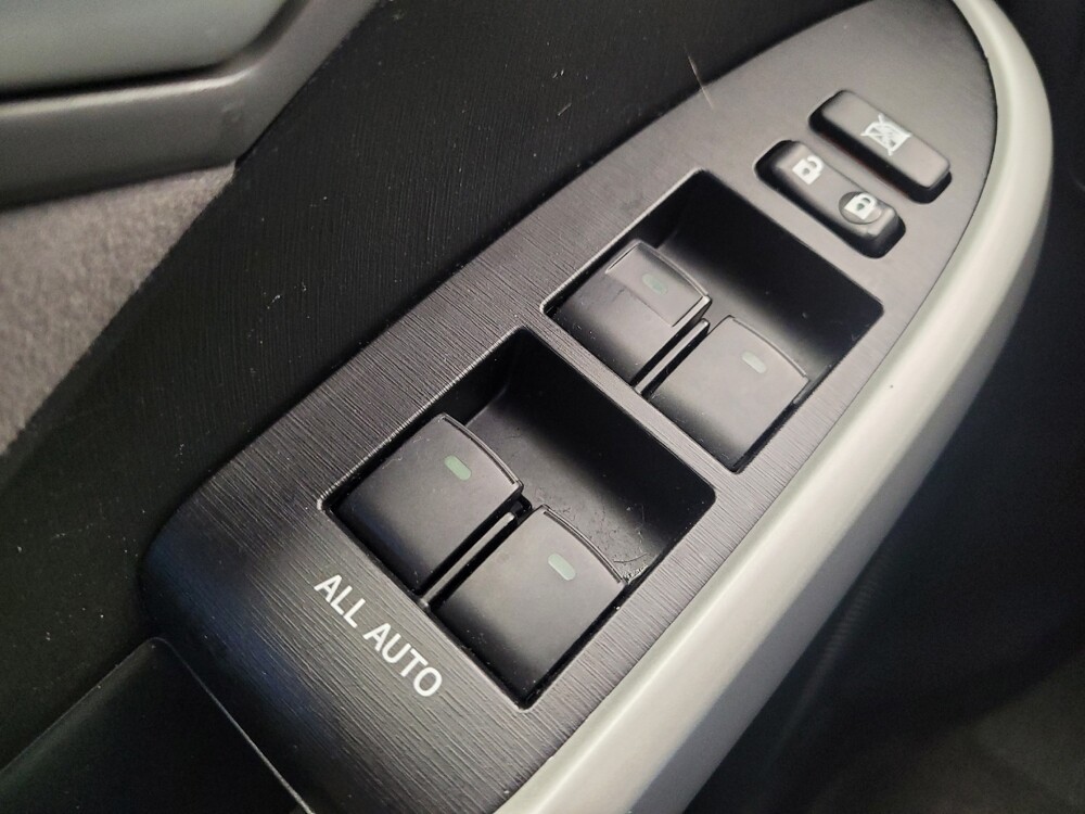 2015 Toyota Prius in Miamisburg, OH 45342 - 18109849 27