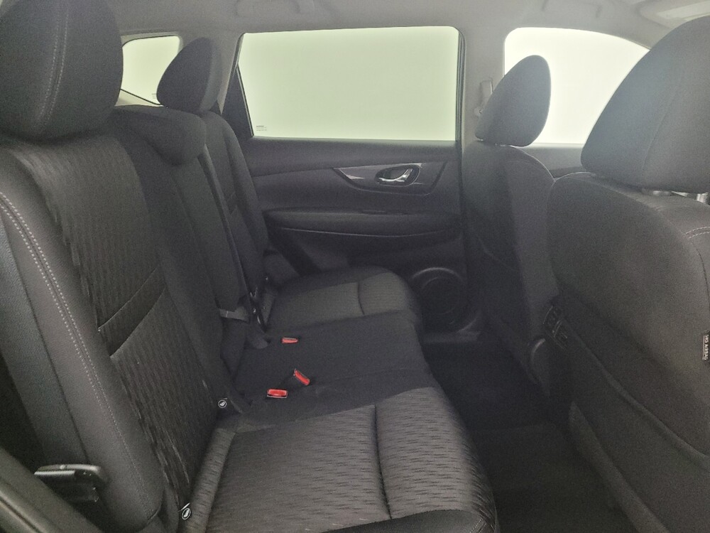 2018 Nissan Rogue in Toledo, OH 43617 - 18109853 19