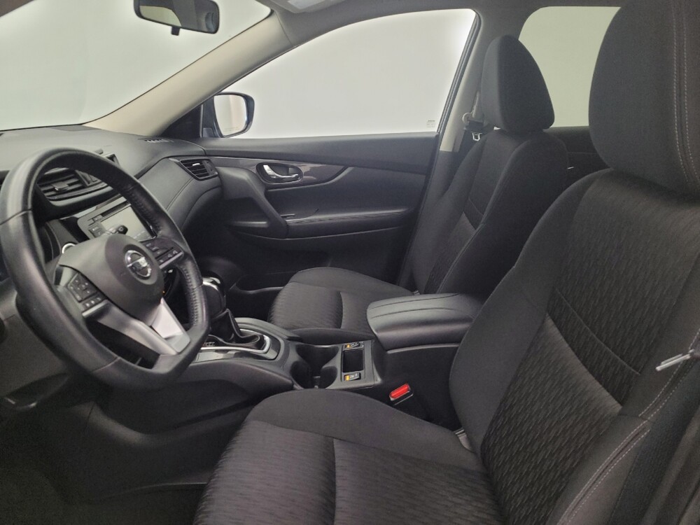 2018 Nissan Rogue in Toledo, OH 43617 - 18109853 17