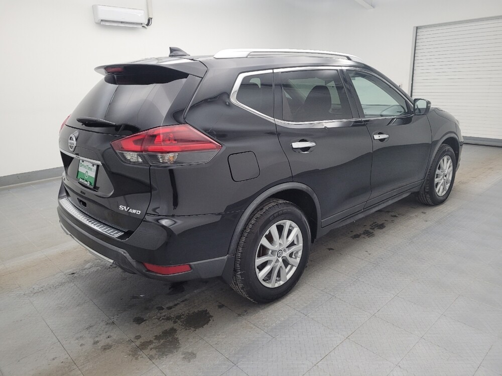 2018 Nissan Rogue in Toledo, OH 43617 - 18109853 10