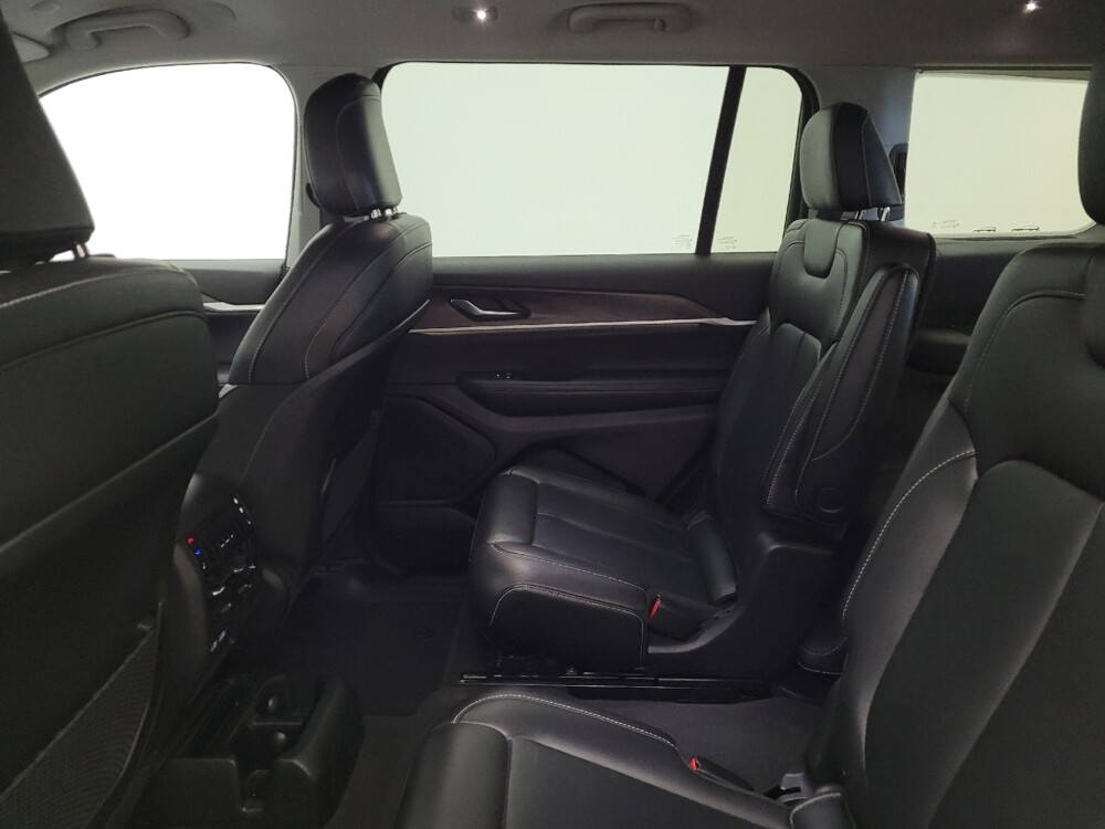 2023 Jeep Grand Cherokee L in Maple Heights, OH 44137 - 18109862 18