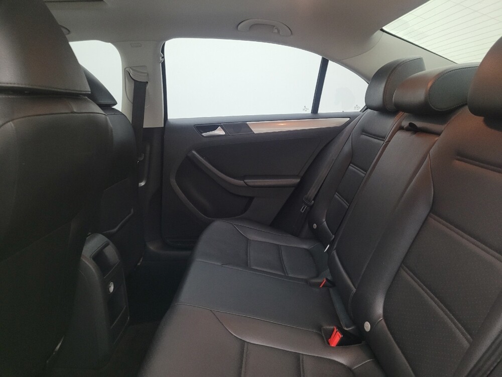 2018 Volkswagen Jetta in Columbus, OH 43231 - 18109863 18