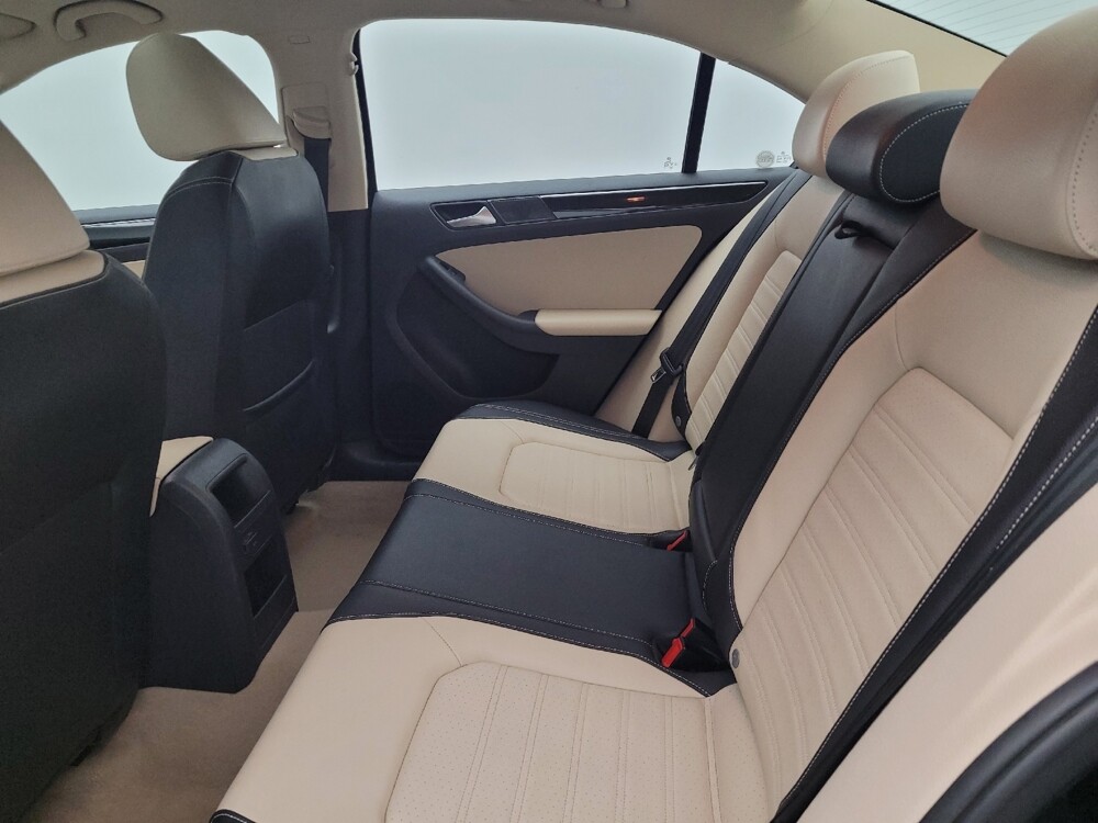 2016 Volkswagen Jetta in Columbus, OH 43228 - 18109866 18