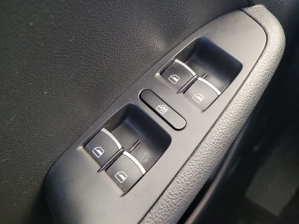 2017 Volkswagen Jetta in Columbus, OH 43231 - 18109867 27