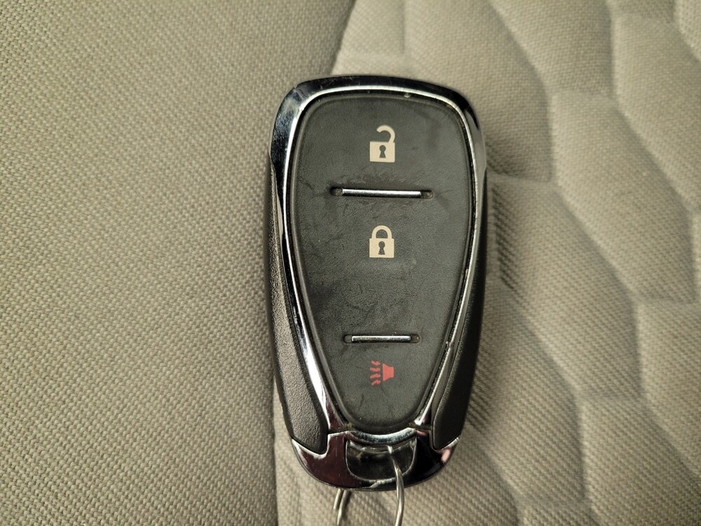 2021 Chevrolet Equinox in Toledo, OH 43617 - 18109869 32