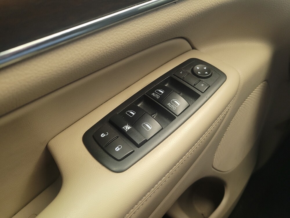 2017 Jeep Grand Cherokee in Columbus, OH 43228 - 18109870 27