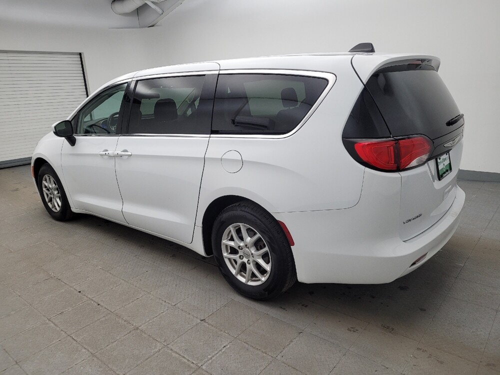 2022 Chrysler Voyager in Columbus, OH 43228 - 18109871 3