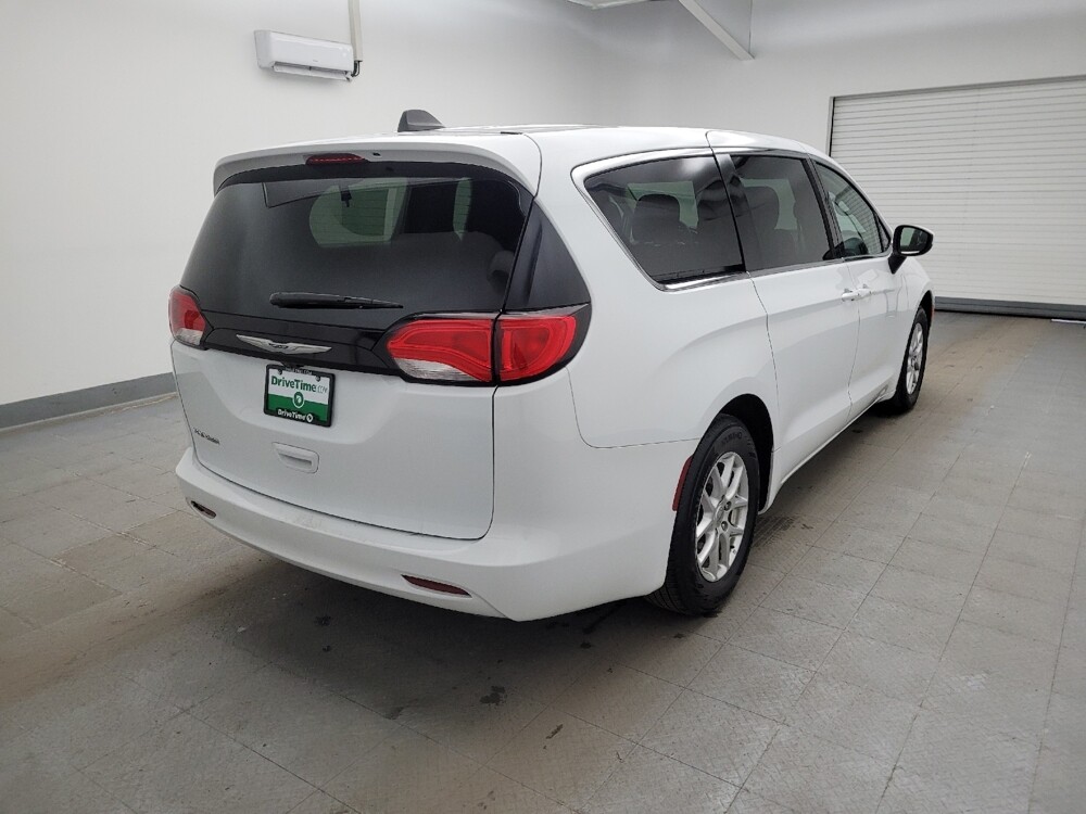 2022 Chrysler Voyager in Columbus, OH 43228 - 18109871 9