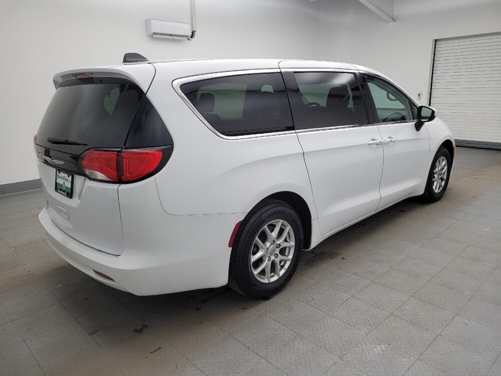 2022 Chrysler Voyager in Columbus, OH 43228 - 18109871 10