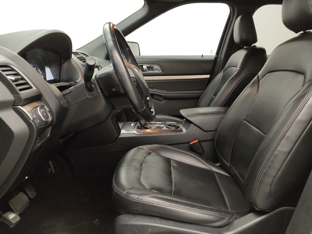 2019 Ford Explorer in Lakewood, CO 80215 - 18109875 17