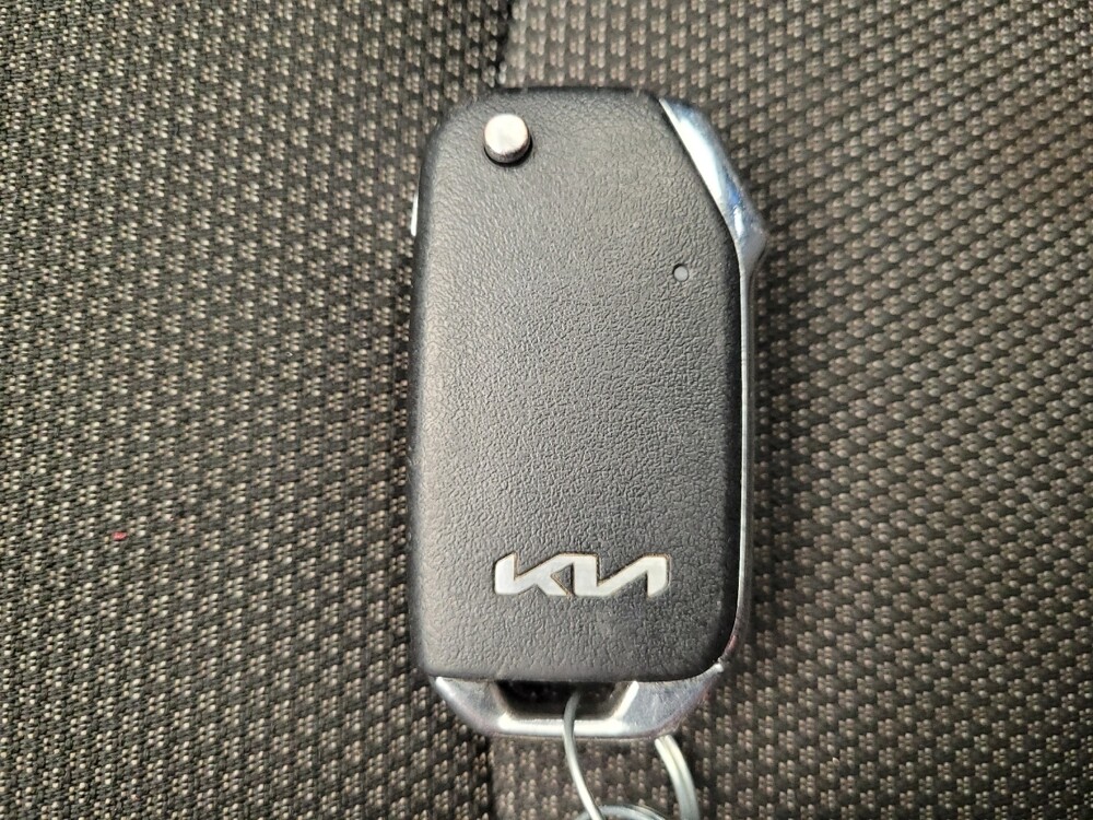 2024 Kia Forte in Toledo, OH 43617 - 18109885 32