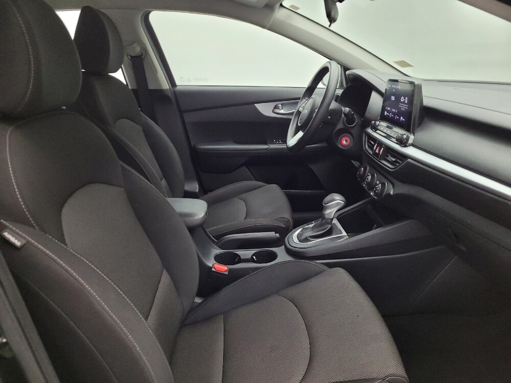 2024 Kia Forte in Toledo, OH 43617 - 18109885 21