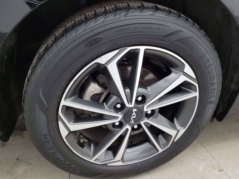 2024 Kia Forte in Toledo, OH 43617 - 18109885 31