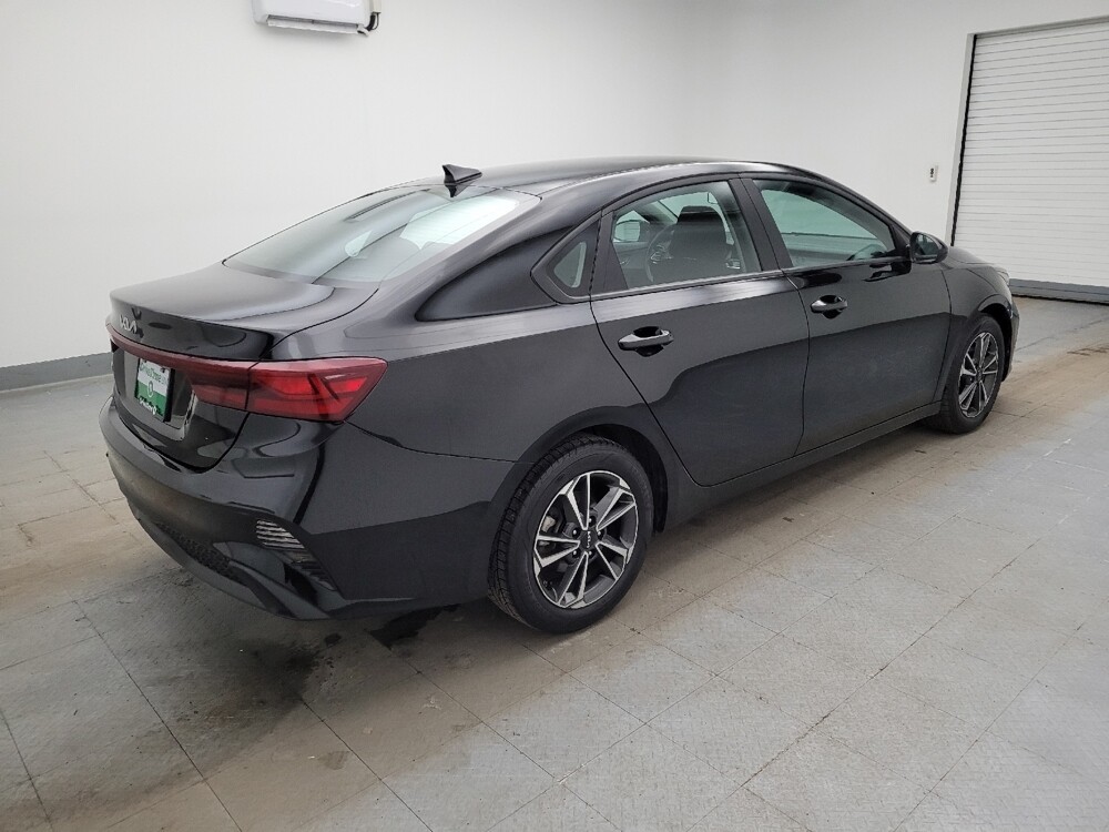 2024 Kia Forte in Toledo, OH 43617 - 18109885 10