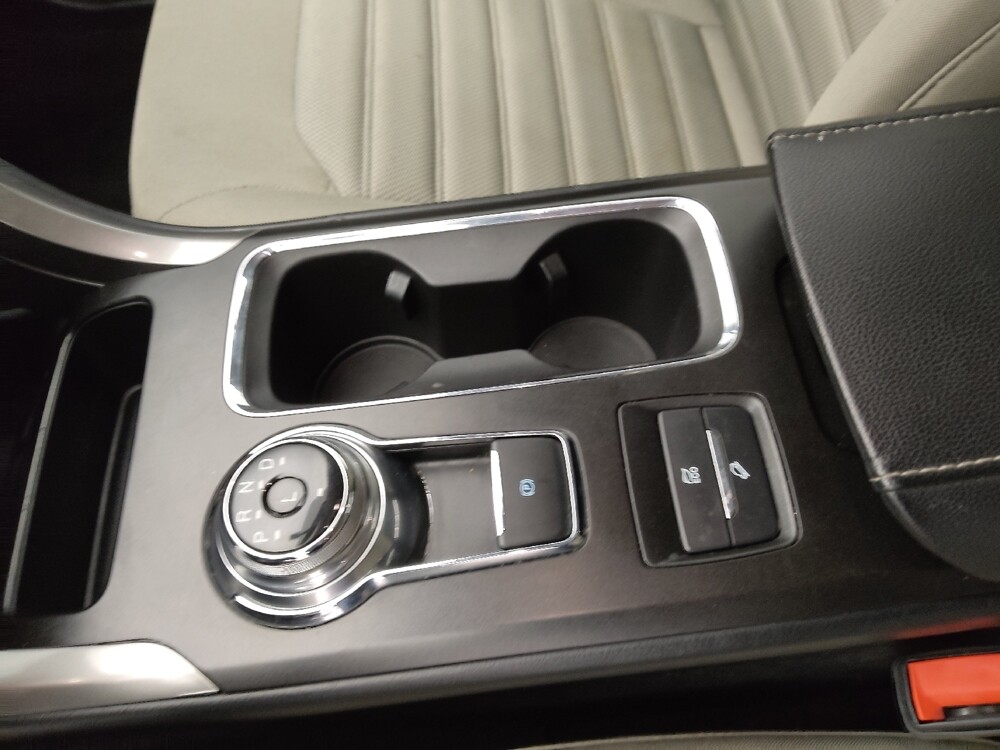 2018 Ford Fusion in Wichita, KS 67207 - 18109901 26