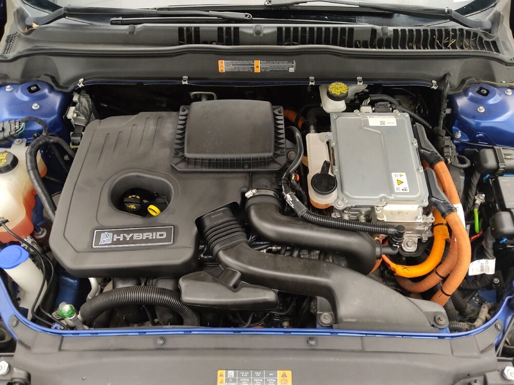 2018 Ford Fusion in Wichita, KS 67207 - 18109901 30