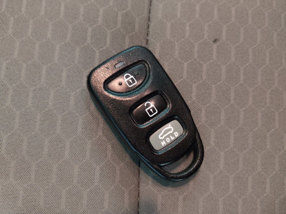 2020 Hyundai Elantra in Greenville, SC 29607 - 18109902 32