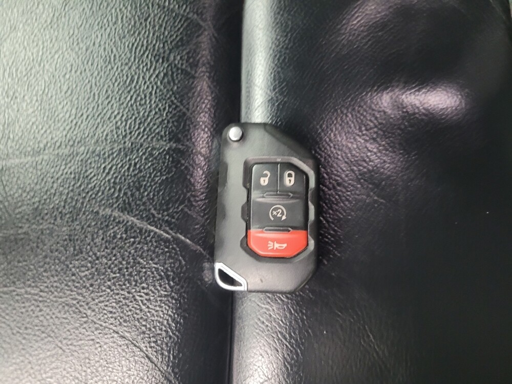 2018 Jeep Wrangler in Taylor, MI 48180 - 18109918 32