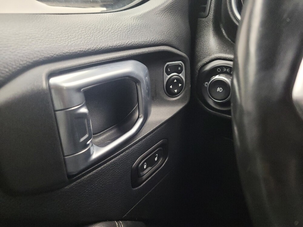 2018 Jeep Wrangler in Taylor, MI 48180 - 18109918 27