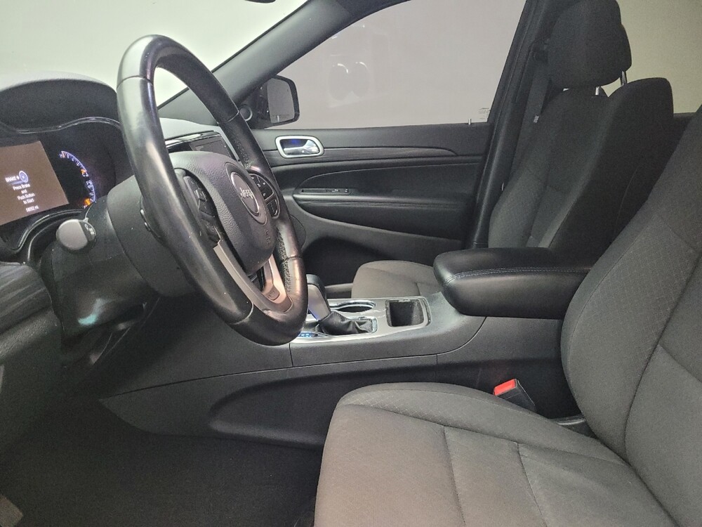 2019 Jeep Grand Cherokee in Taylor, MI 48180 - 18109922 17