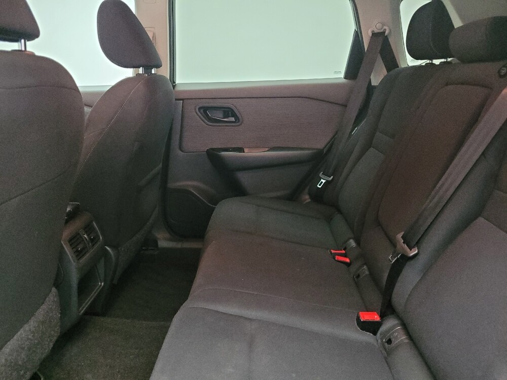 2023 Nissan Rogue in Taylor, MI 48180 - 18109924 18