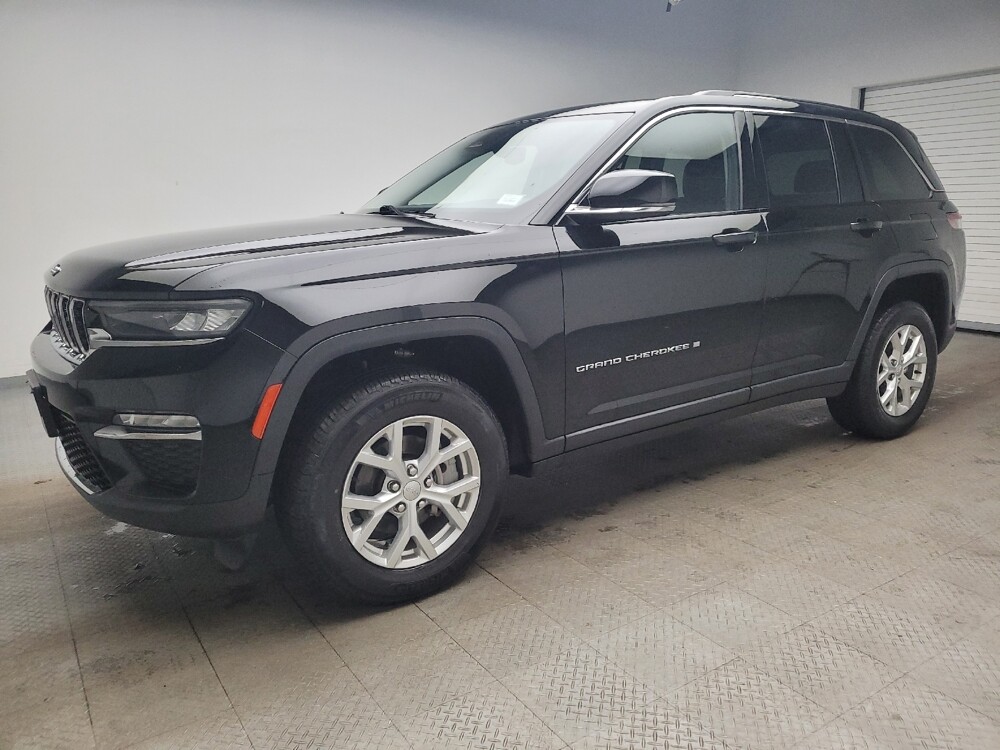 2023 Jeep Grand Cherokee in Eastpointe, MI 48021 - 18109925 2