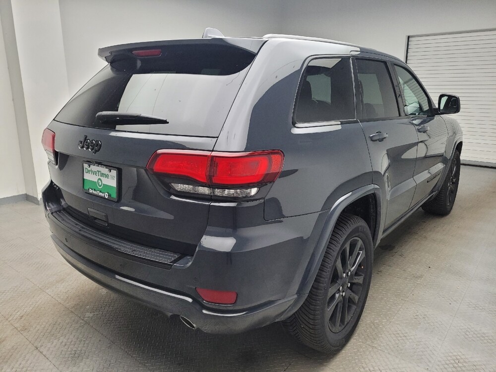 2018 Jeep Grand Cherokee in Grand Rapids, MI 49508 - 18109926 9