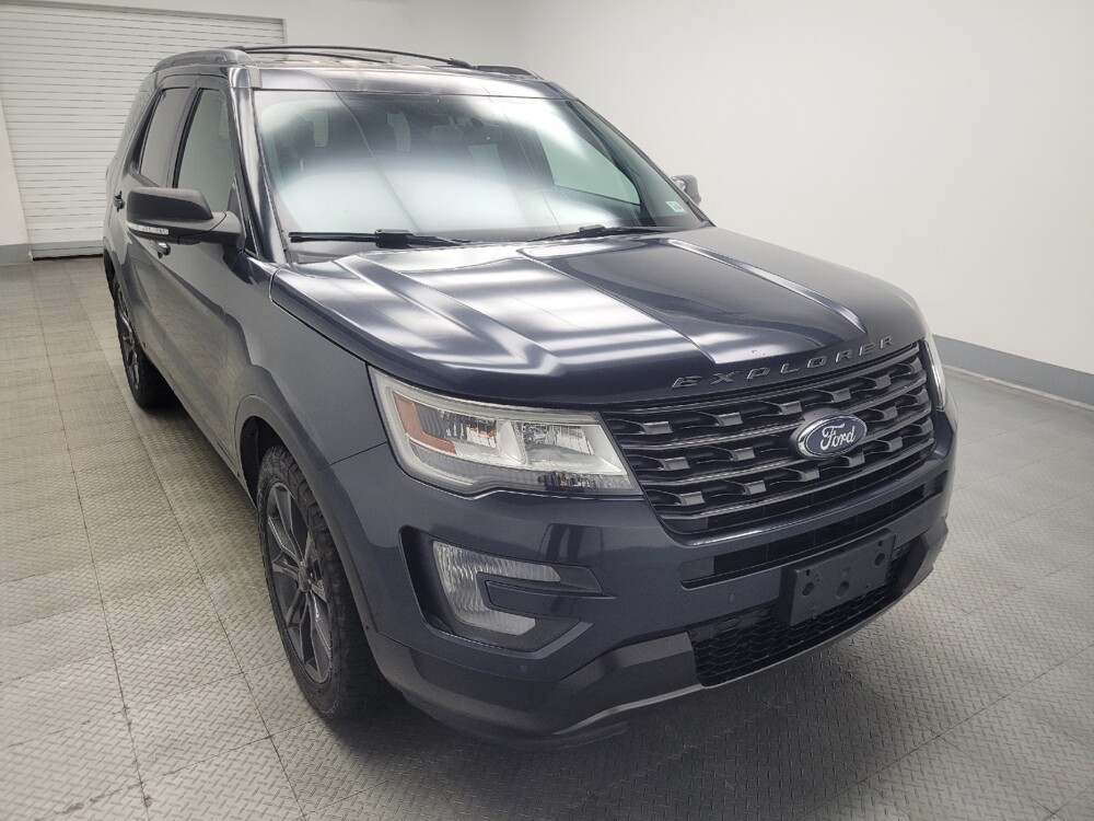 2017 Ford Explorer in Indianapolis, IN 46222 - 18109928 13