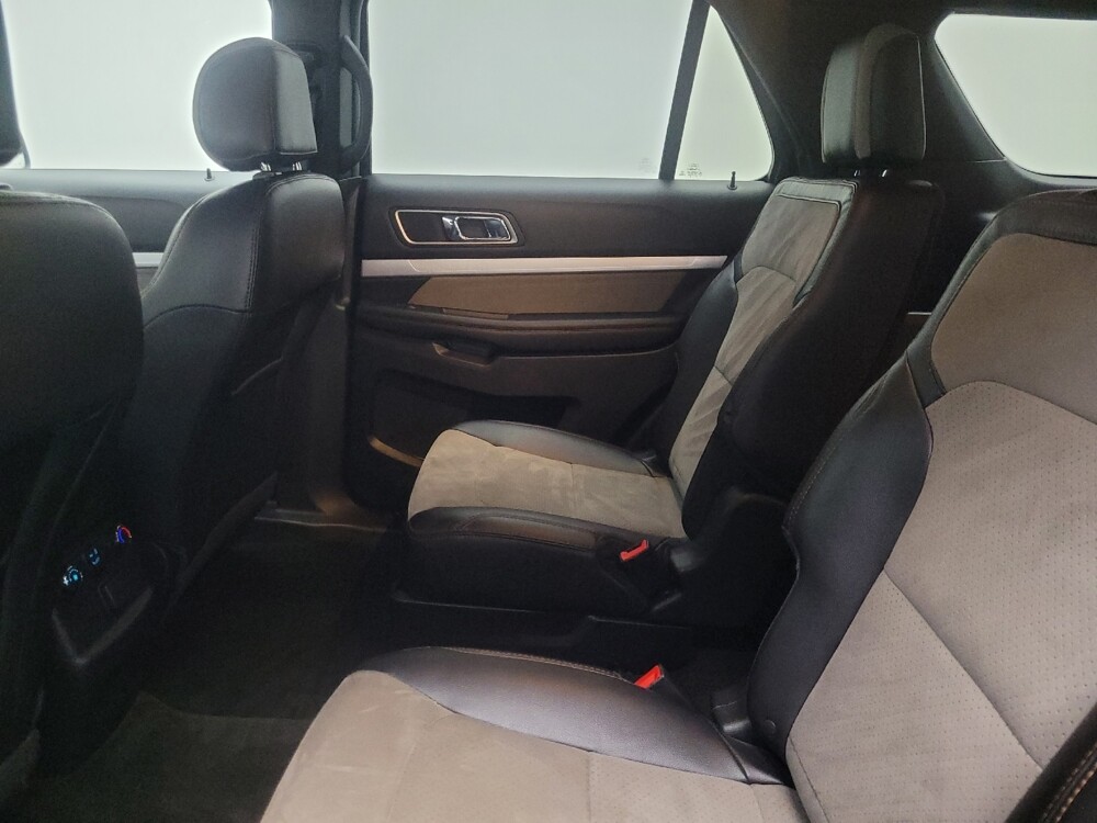 2017 Ford Explorer in Indianapolis, IN 46222 - 18109928 18