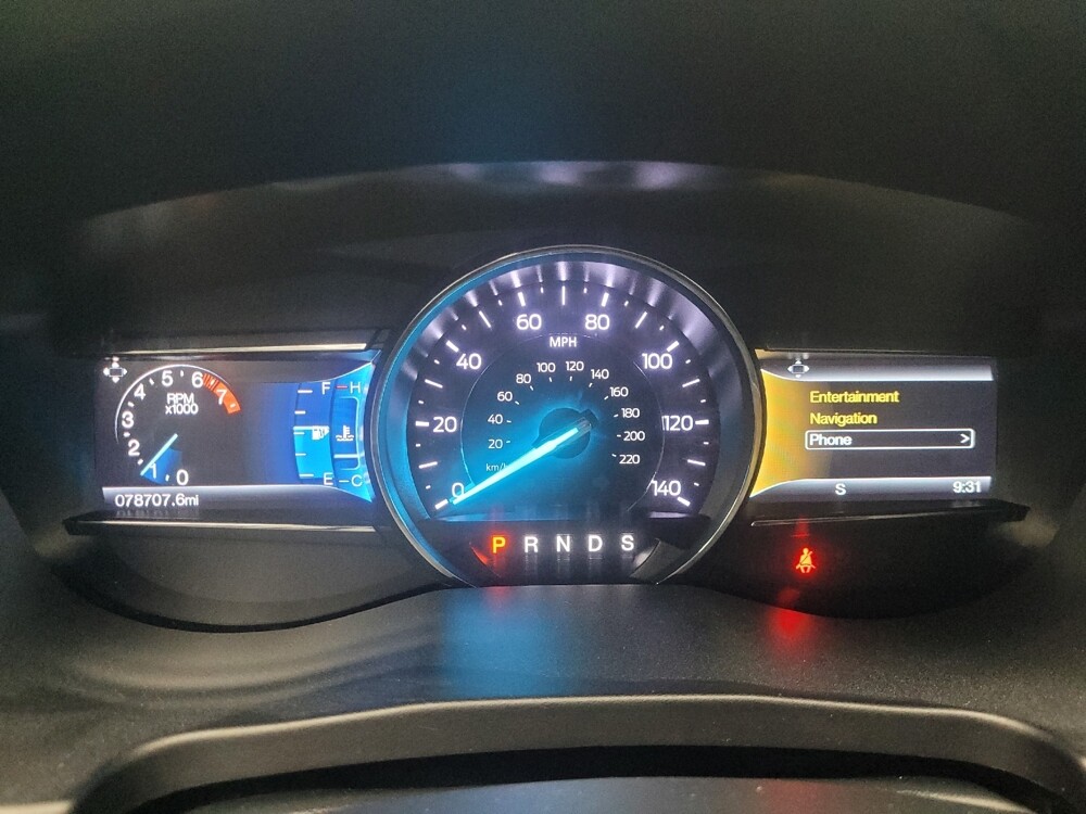 2017 Ford Explorer in Indianapolis, IN 46222 - 18109928 23