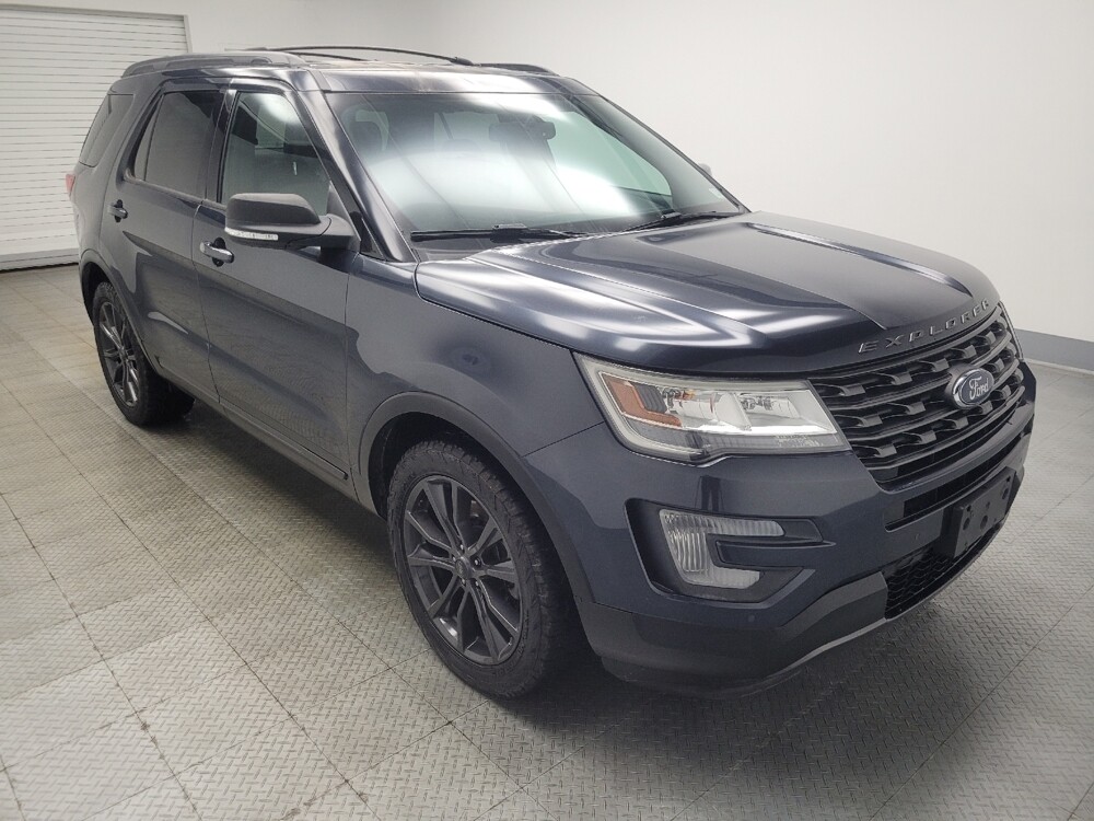 2017 Ford Explorer in Indianapolis, IN 46222 - 18109928 11