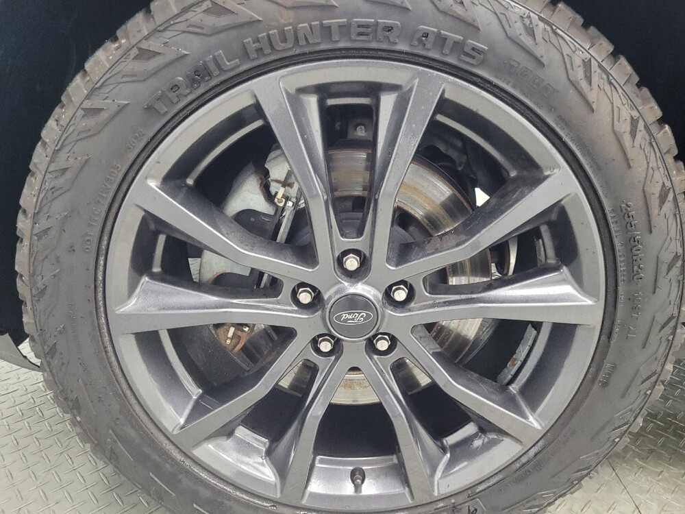 2017 Ford Explorer in Indianapolis, IN 46222 - 18109928 31