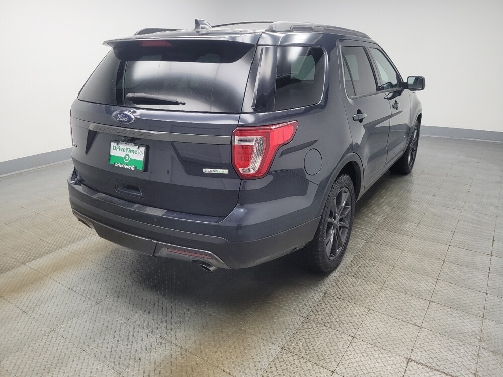 2017 Ford Explorer in Indianapolis, IN 46222 - 18109928 9