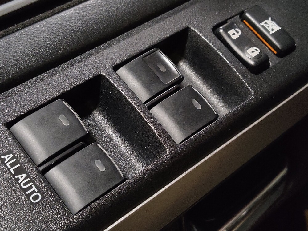 2017 Toyota 4Runner in Pensacola, FL 32505 - 18109929 27