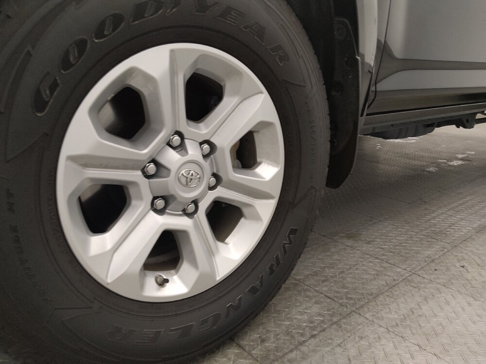 2017 Toyota 4Runner in Pensacola, FL 32505 - 18109929 31